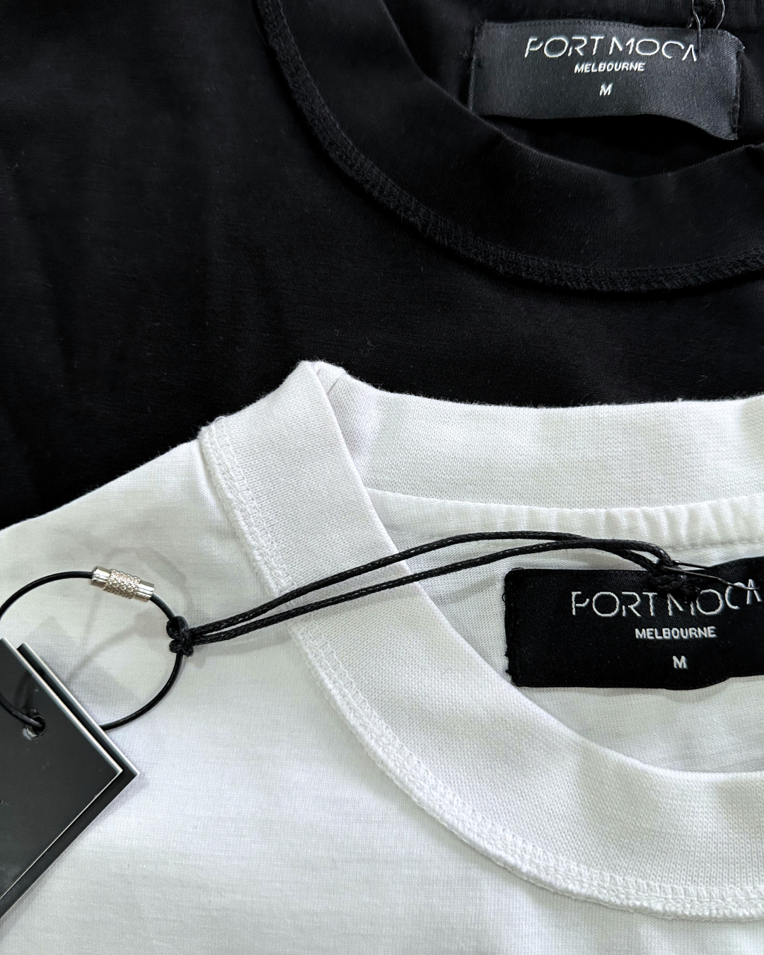 THE INVERTED T-SHIRT BLACK